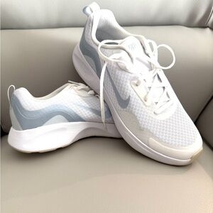 Nike Women's White & Light Blue Athletic Running Sneakers